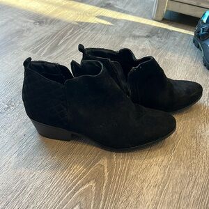 Style & Co. black booties 8.5